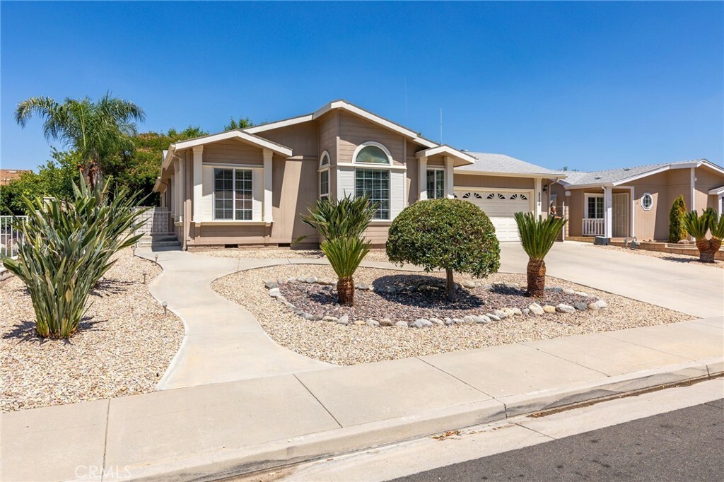 Property Photo:  2586 Peach Tree Street  CA 92545 