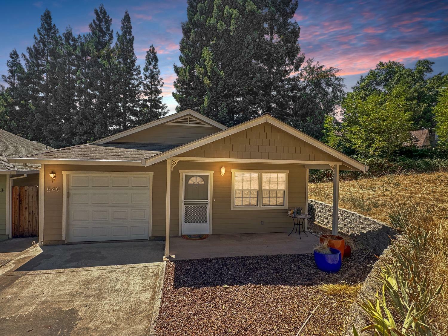 Property Photo:  549 Ivy Street  CA 95945 