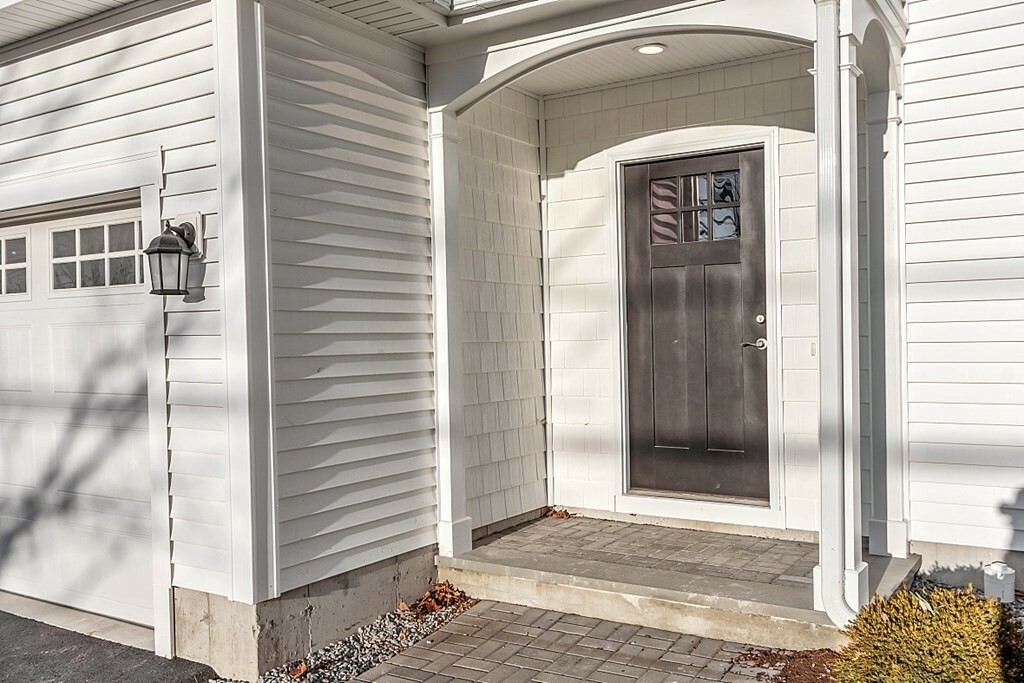Property Photo: 458 Main St B MA 01450