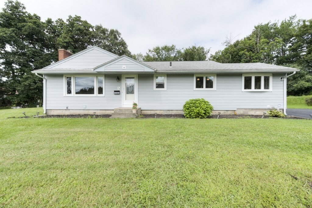Property Photo: 34 Saybrook Rd MA 01545