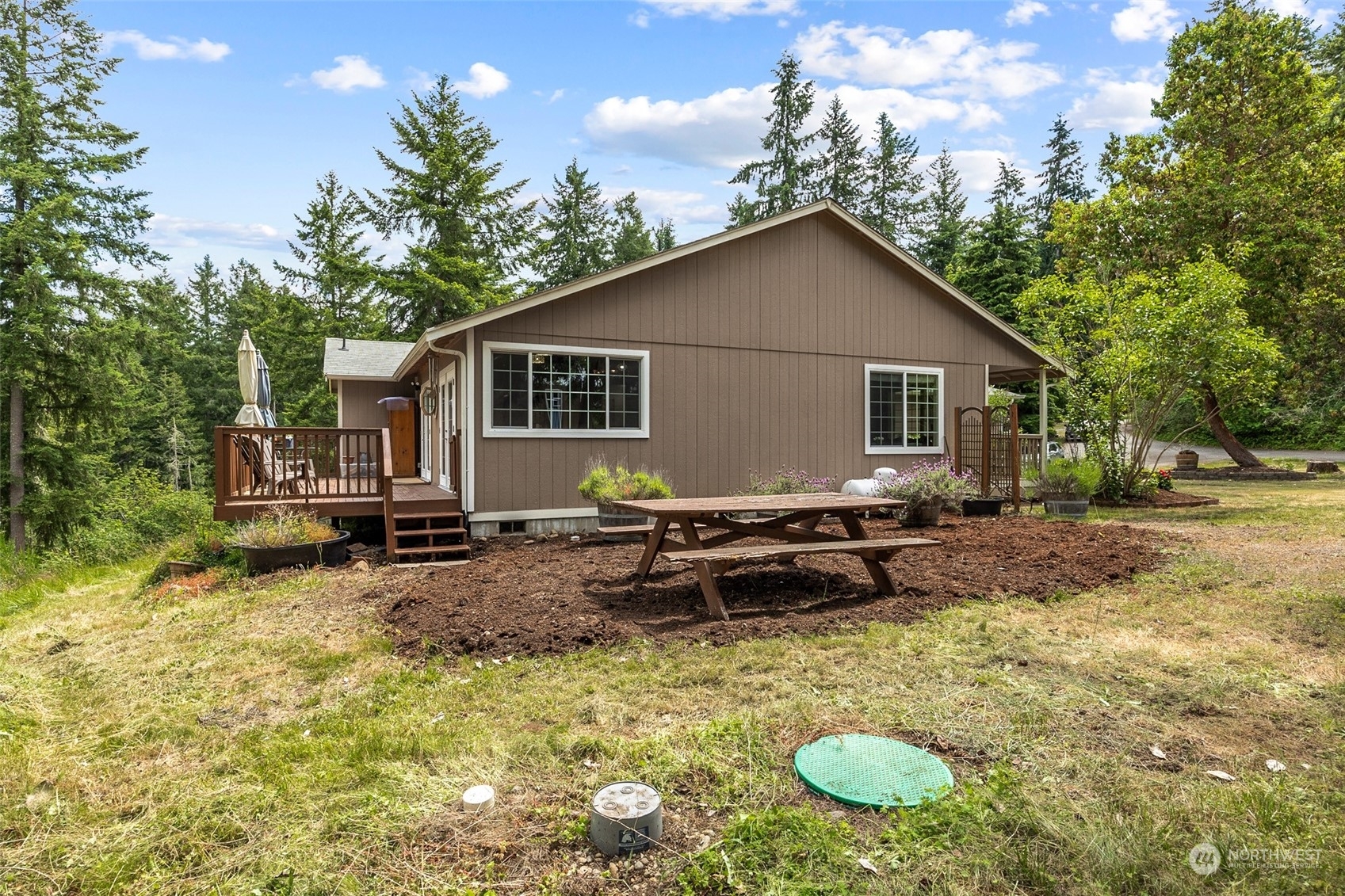 Property Photo:  17804 Overlake Court SE  WA 98597 