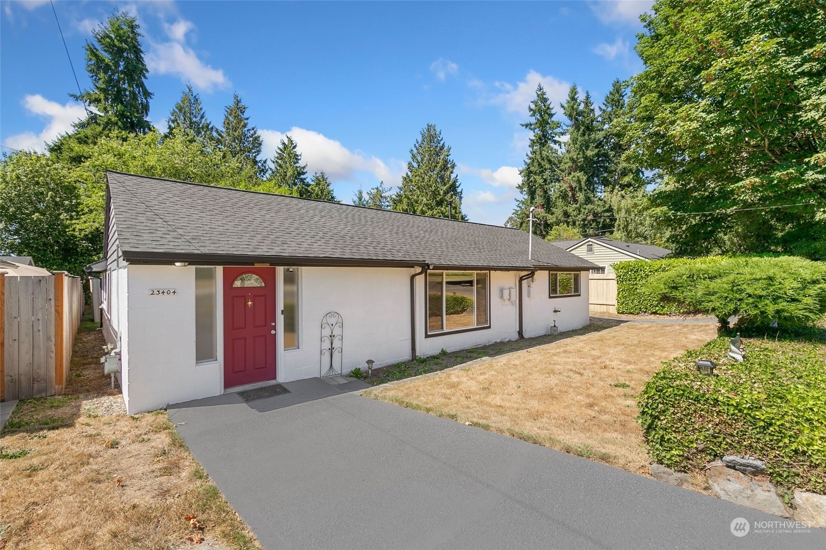 Property Photo:  23404 53rd Avenue W  WA 98043 