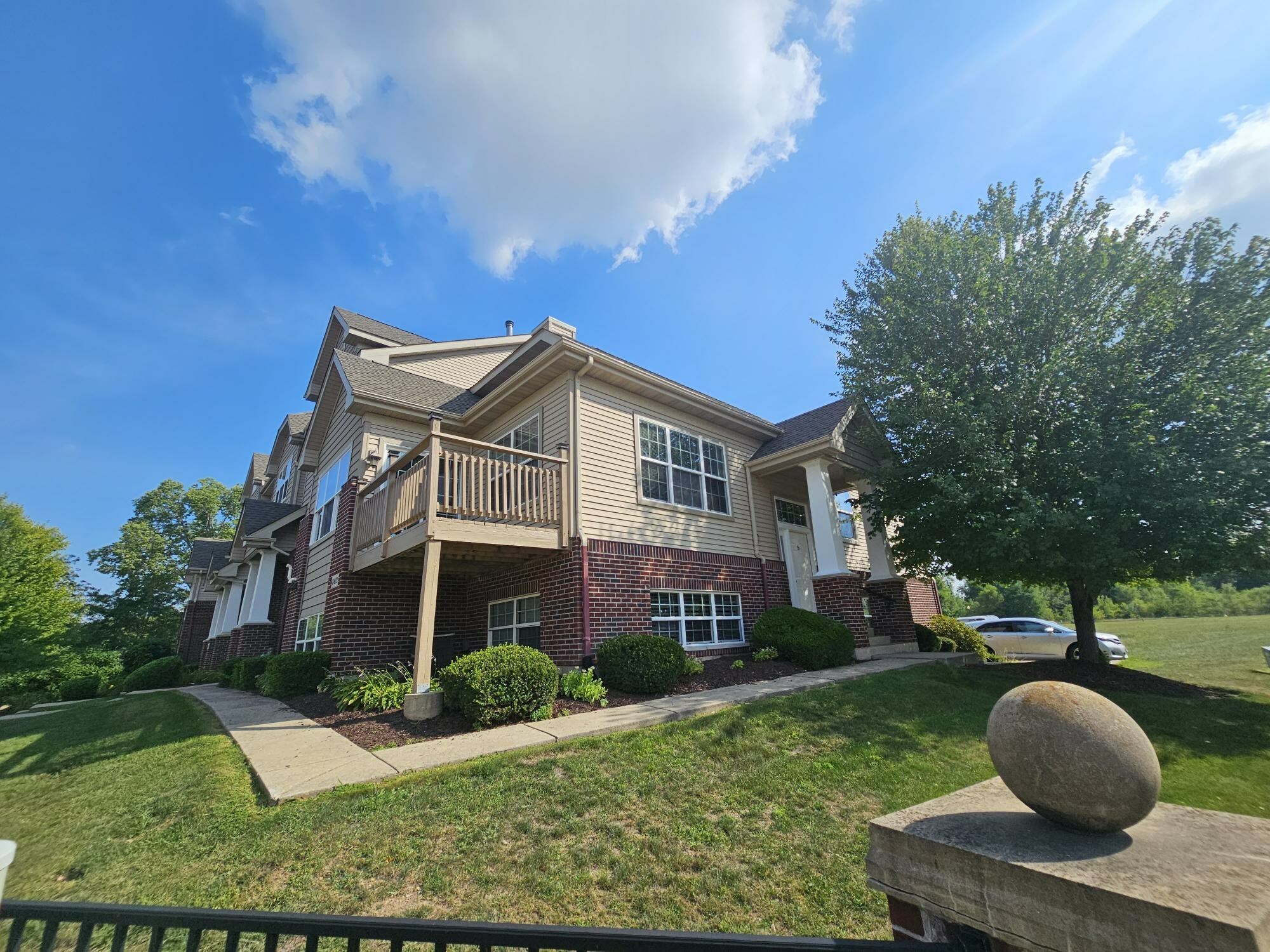 Property Photo:  2401 River Oaks #5 Lane  IL 61102 