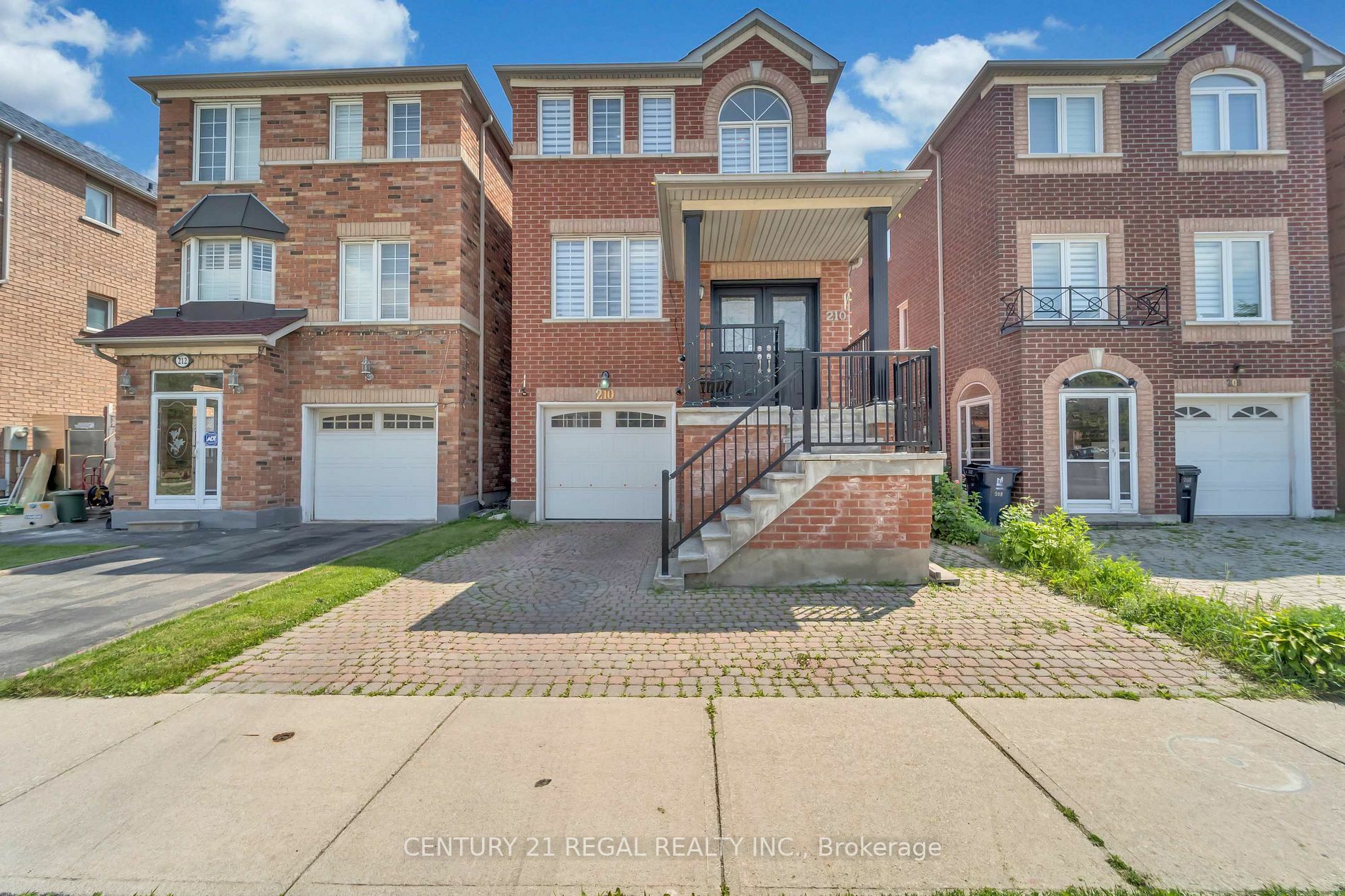 210 Touchstone Dr N  Toronto ON M6M5J9 photo