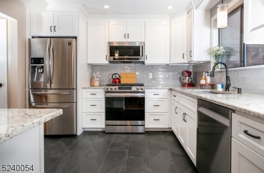 Property Photo: 28 Flintlock Ter NJ 07866