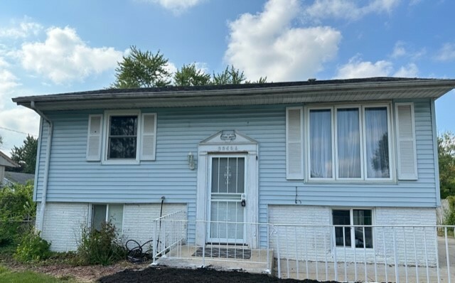 Property Photo: 22536 Yates Avenue IL 60411