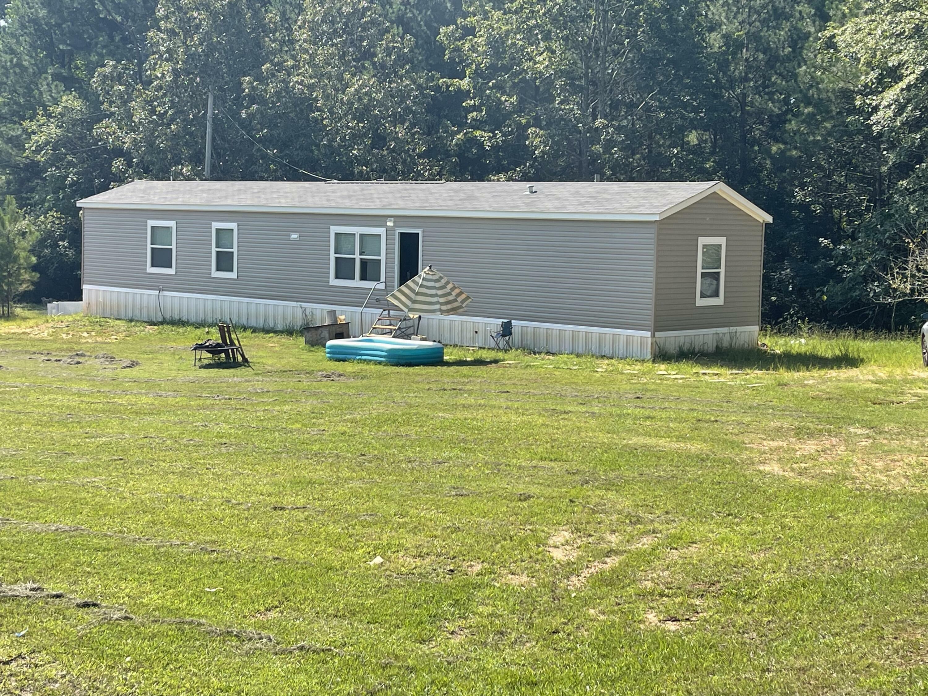Property Photo:  74 County Road 180  MS 38834 