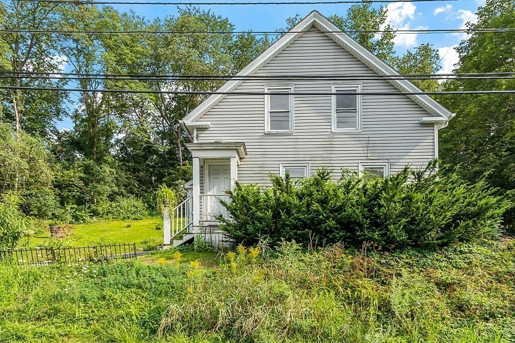 Property Photo: 44 Leominster Road MA 01464