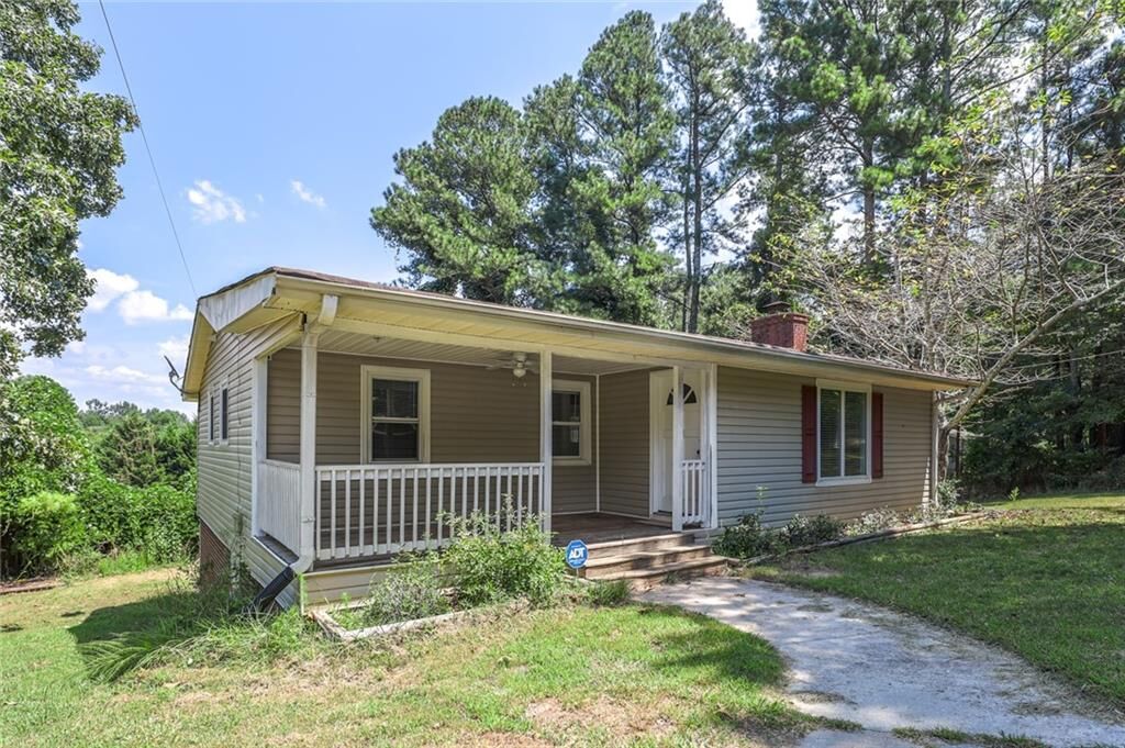 Property Photo:  5079 Hudson Road  GA 30052 