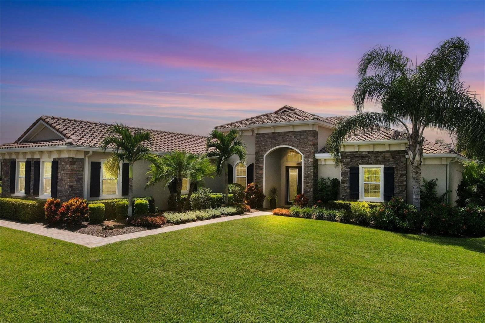 Property Photo: 404 166th Street E FL 34212