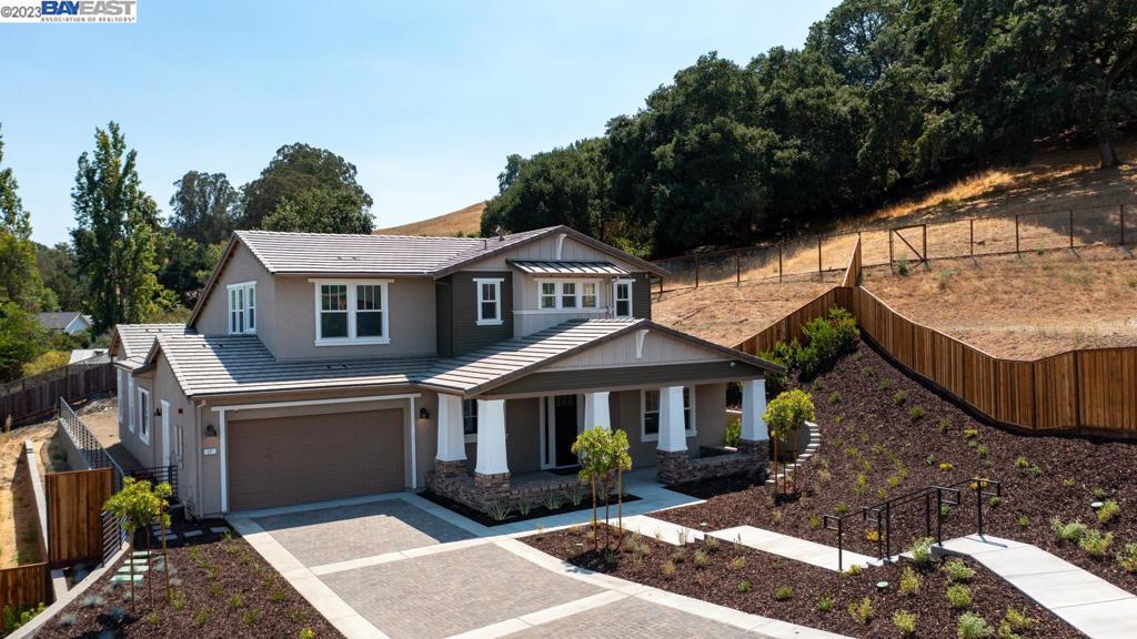 Property Photo: 27 Oak Knoll Ct CA 94952