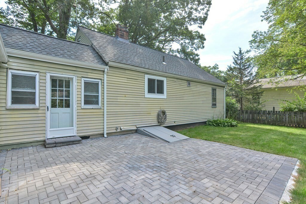 Property Photo: 136 Oaks Rd MA 01701