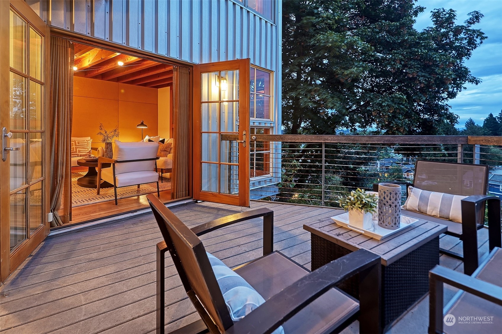 Property Photo: 2036 23rd Avenue E WA 98112