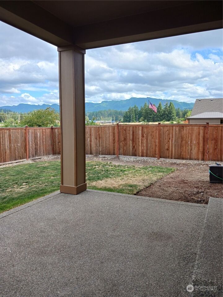 Property Photo: 545 Becky Avenue E WA 98022