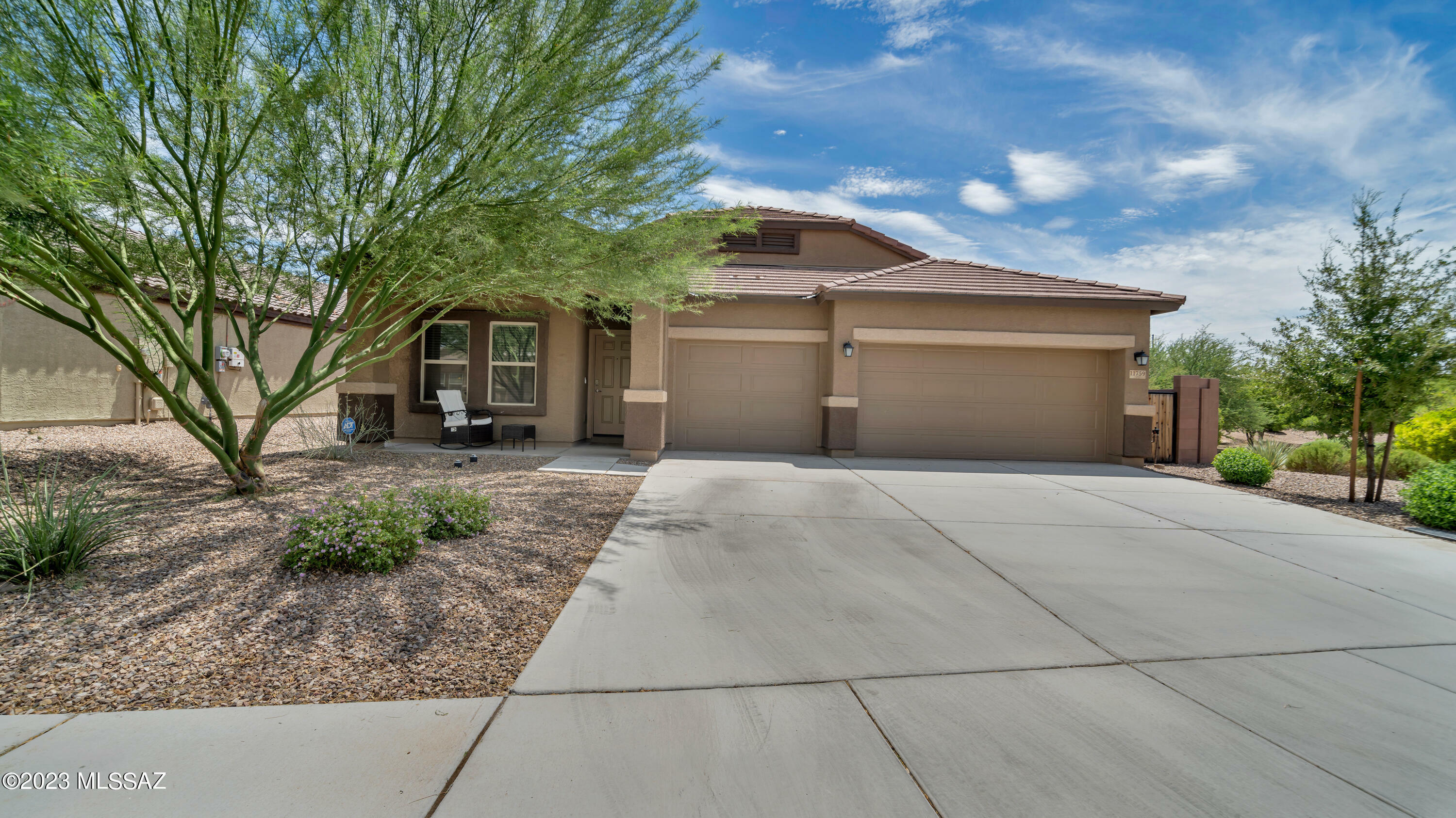 Property Photo:  11759 W Fayes Glen Drive  AZ 85653 