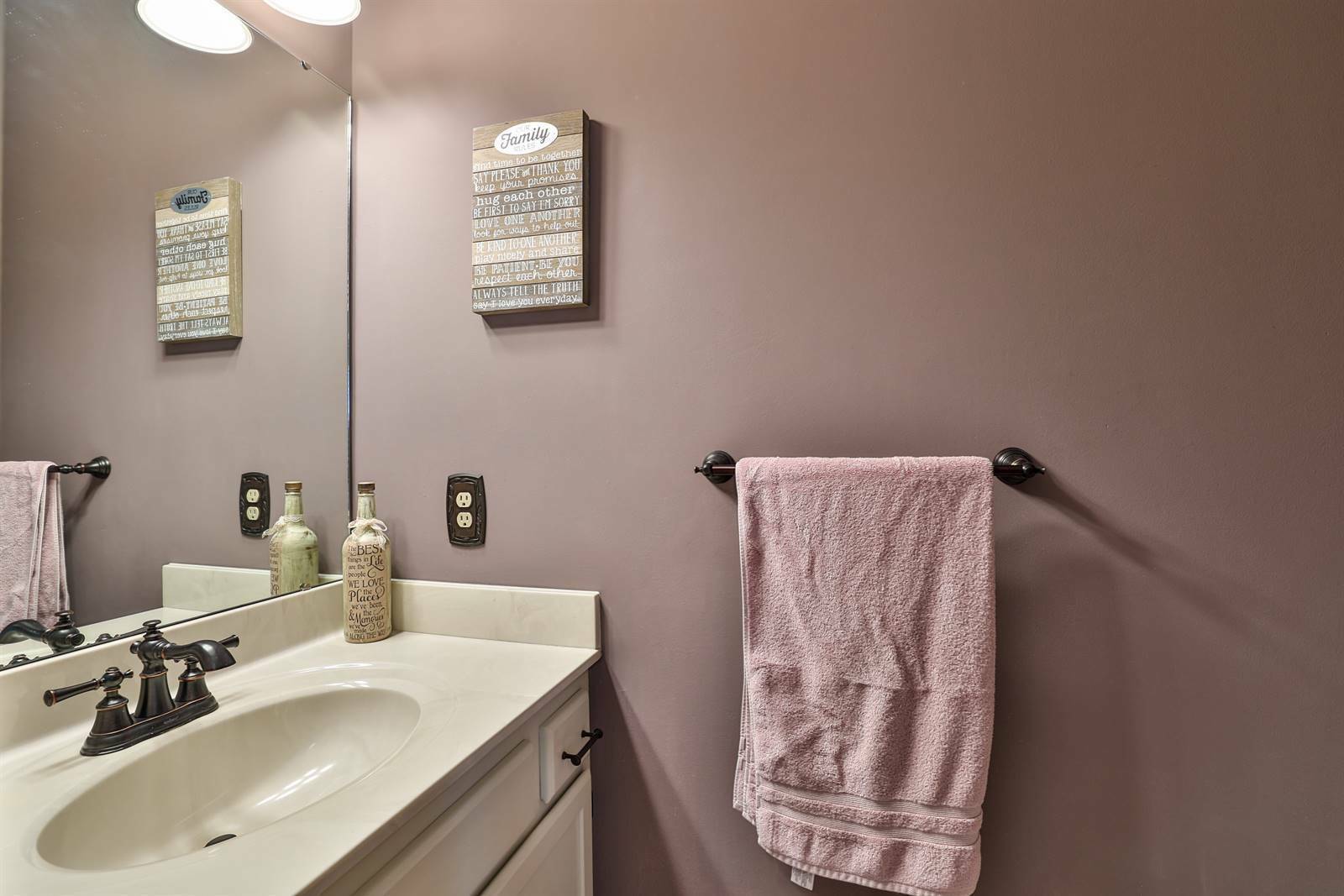 Property Photo: 4644 Nathaniel Glen Dr OH 45248