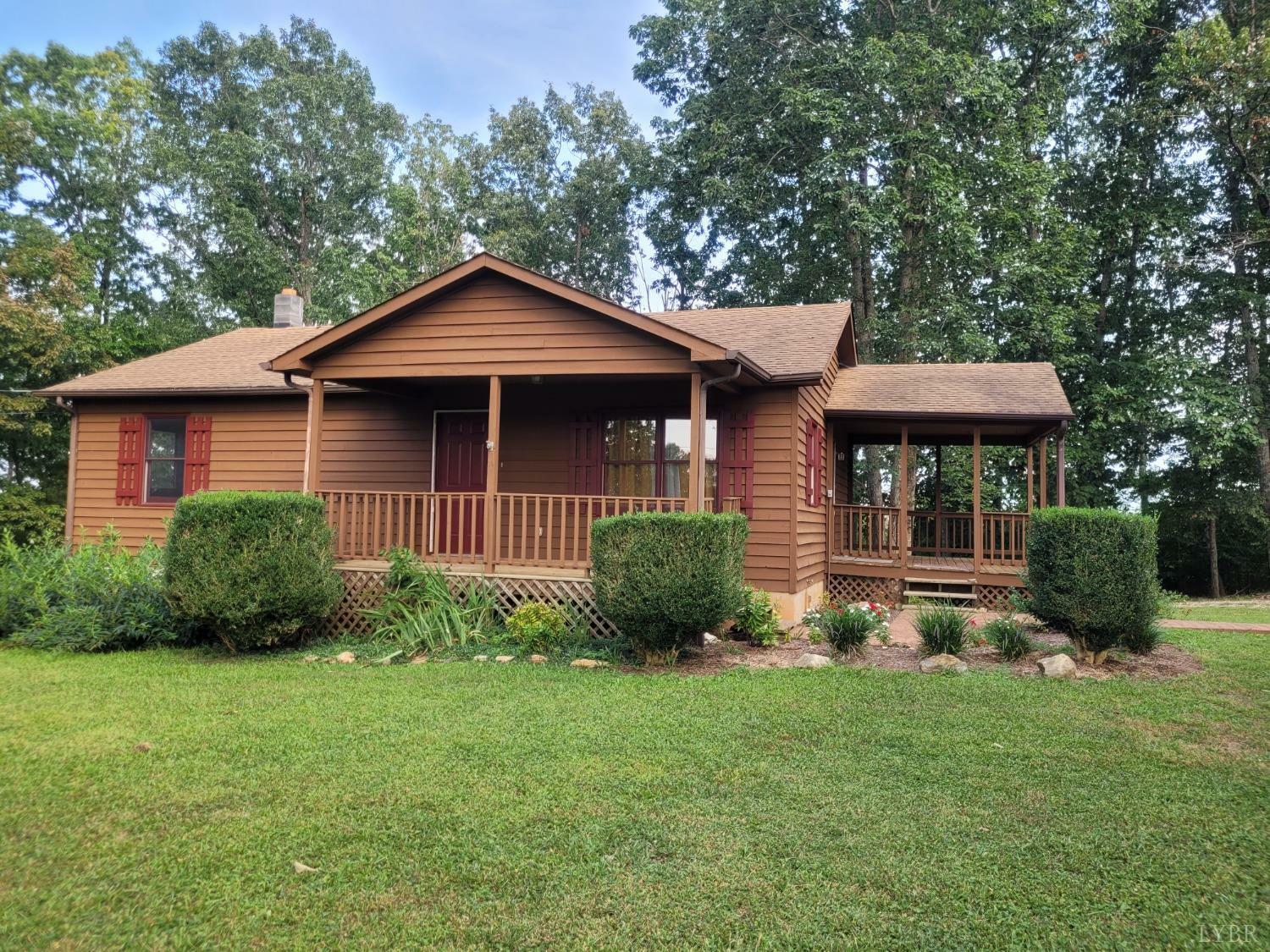 Property Photo:  1524 Austins Road  VA 24555 