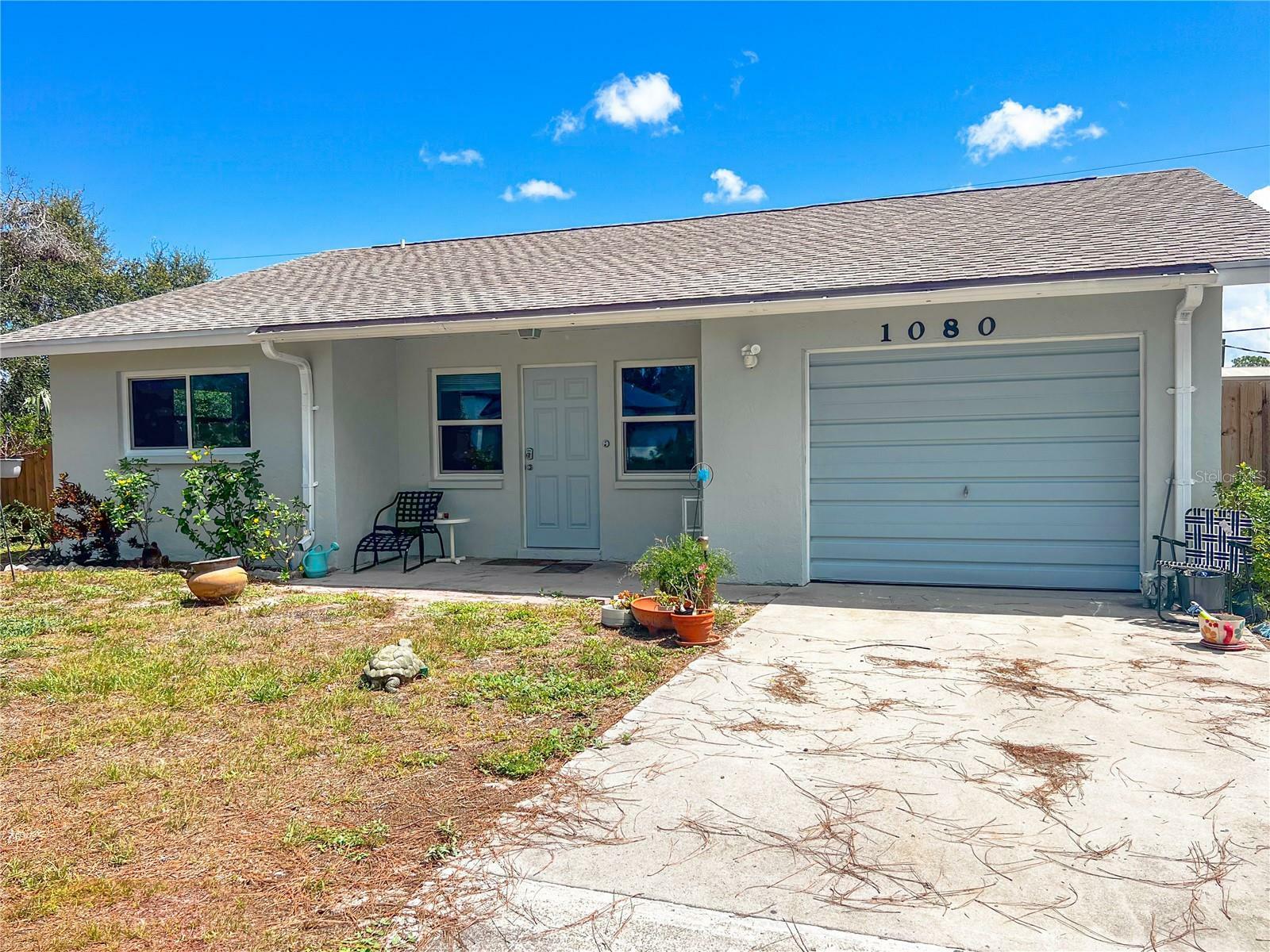 Property Photo: 1080 Euclid Road FL 34293