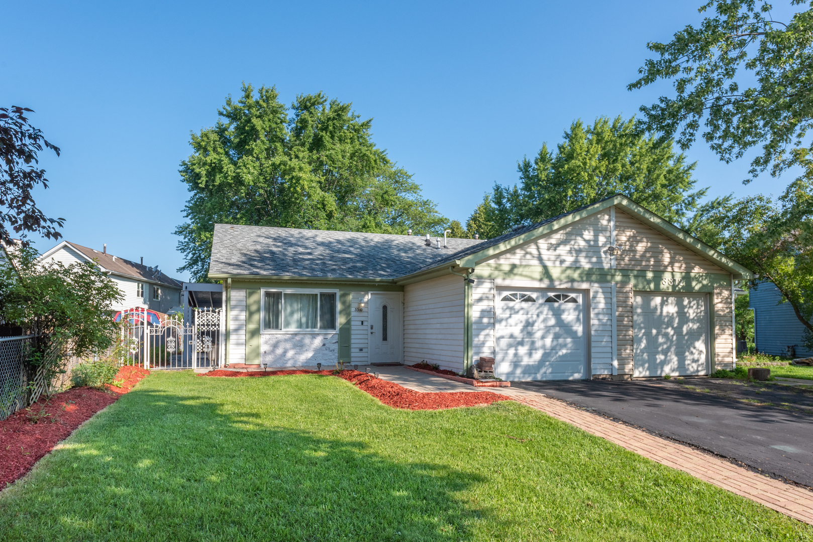 Property Photo: 3310 Allspice Court IL 60519