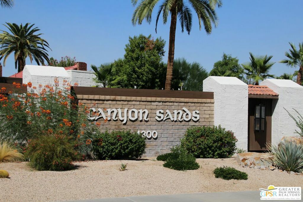 Property Photo: 2240 E Miramonte Circle CA 92264