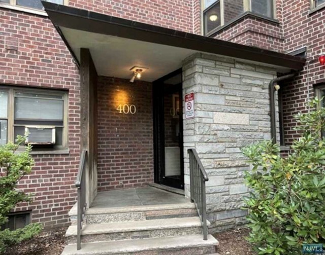 Property Photo:  400 Fairview Avenue 5A  NJ 07024 