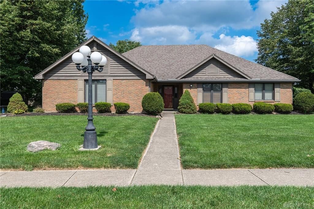 Property Photo:  654 Highpoint Drive  OH 45066 