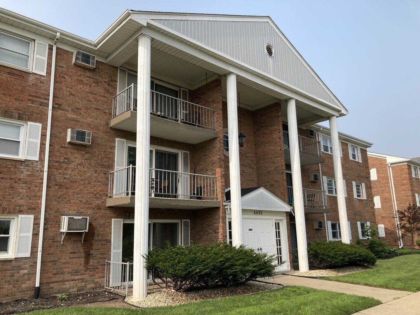 Property Photo:  4420 W 111th Street 101  IL 60453 