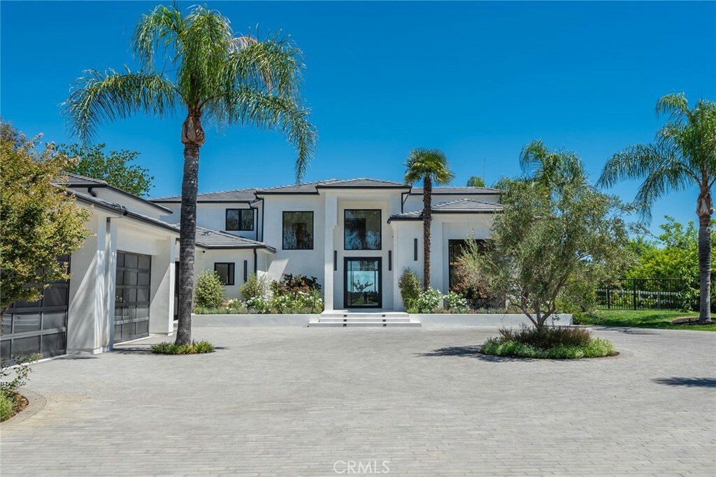 5985 Annie Oakley Road  Hidden Hills CA 91302 photo