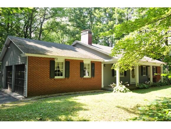 Property Photo:  19 Rocky Point Dr.  NH 03304 