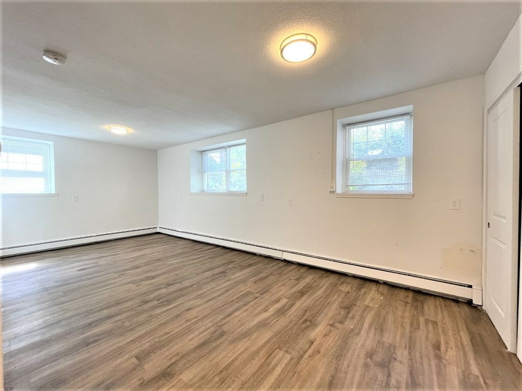 Property Photo: 625 Main Street 7 MA 01867