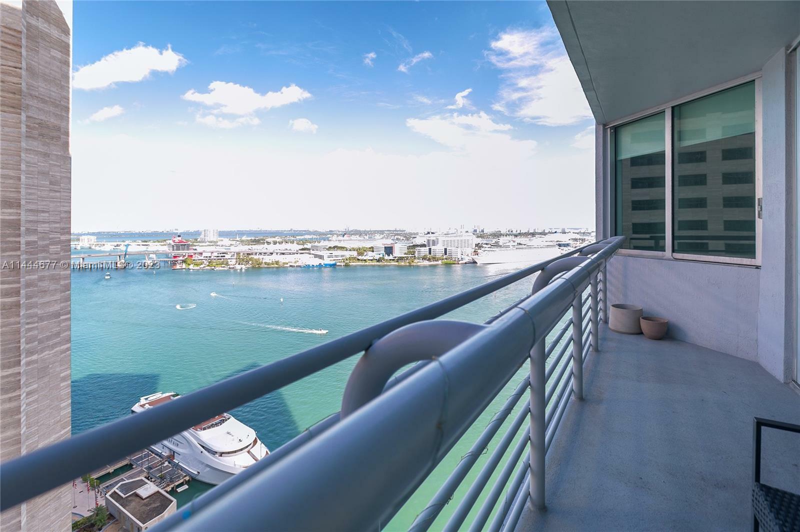 Property Photo:  335 S Biscayne Blvd 2608  FL 33131 