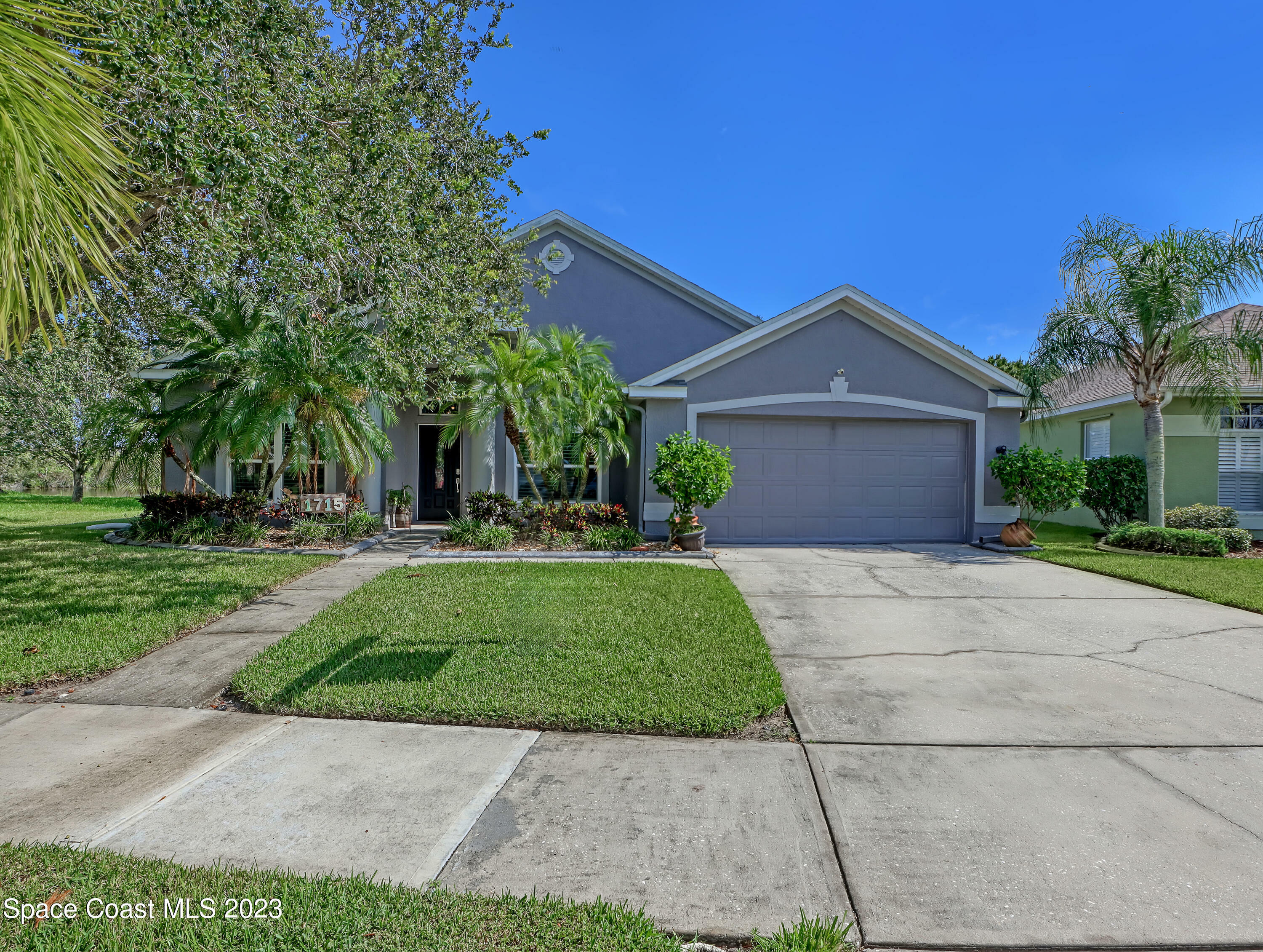 Property Photo: 1715 Curlew Court FL 32955