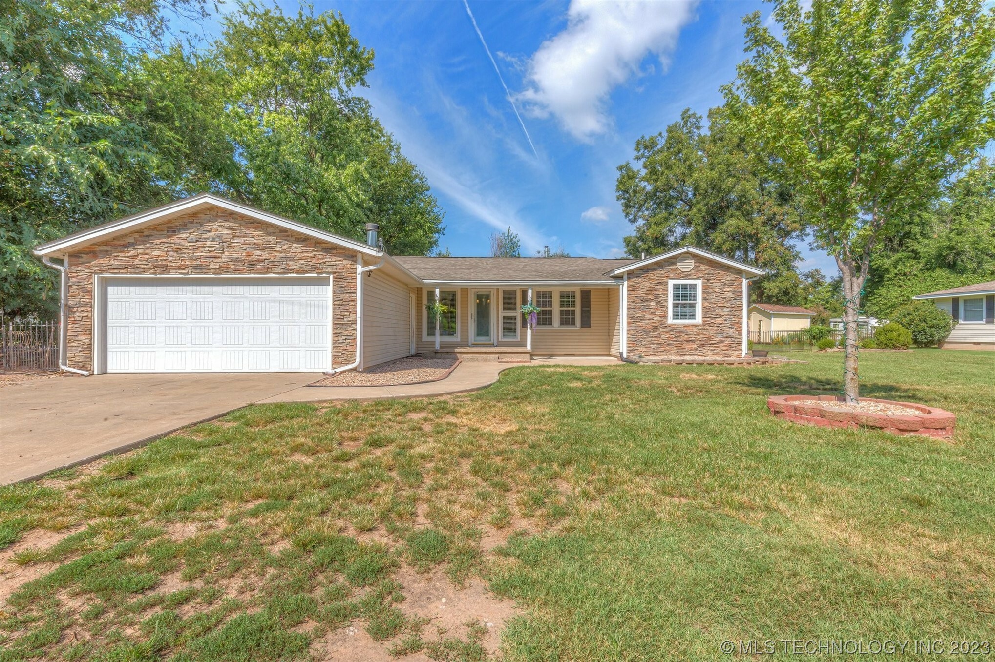 Property Photo:  13010 S 78th Avenue  OK 74008 