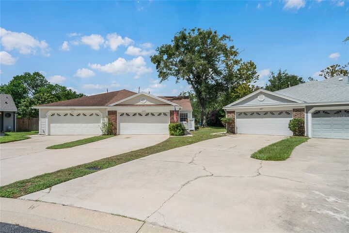 Property Photo:  1693 Torrington Circle  FL 32750 