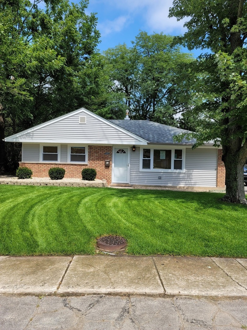 Property Photo:  138 Iroquois Street  IL 60466 