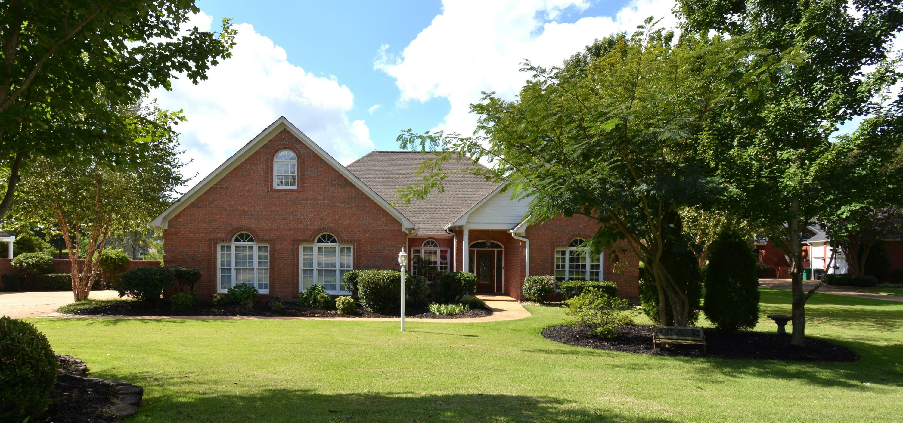 Property Photo: 2867 Hosta Cv. MS 38801