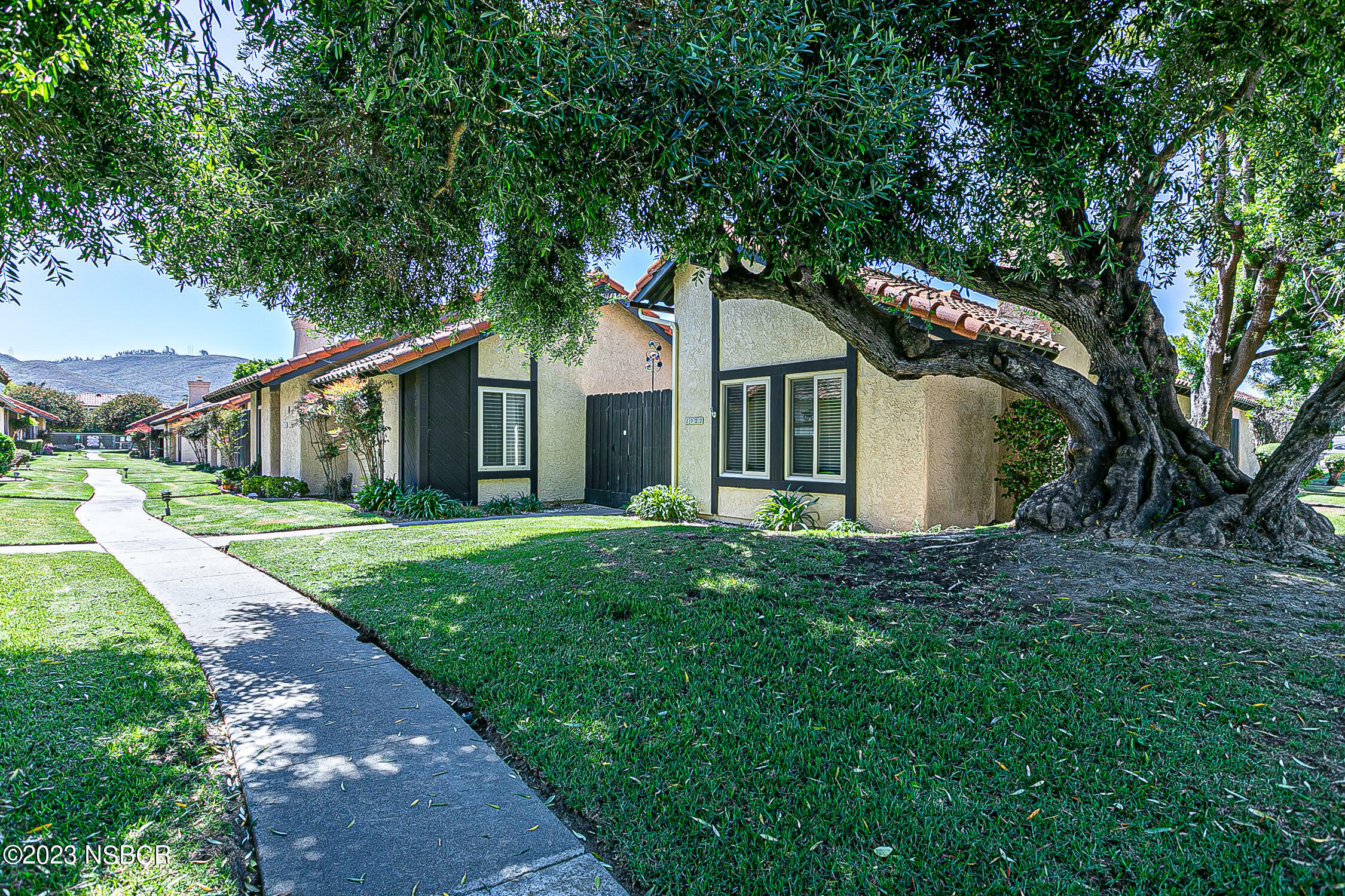 Property Photo:  1022 E Walnut Avenue  CA 93436 