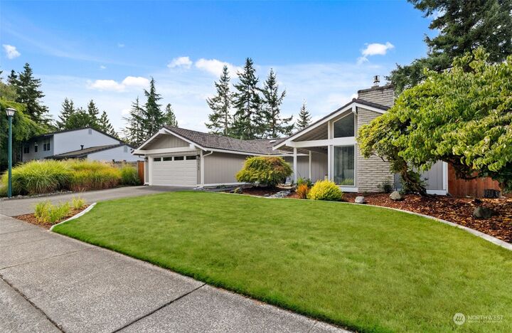 Property Photo: 16703 148th Avenue SE WA 98058