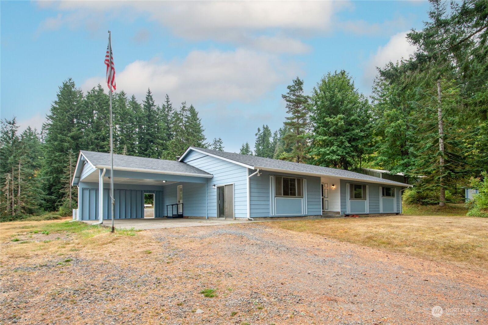 Property Photo:  1728 Ostrander Road  WA 98626 