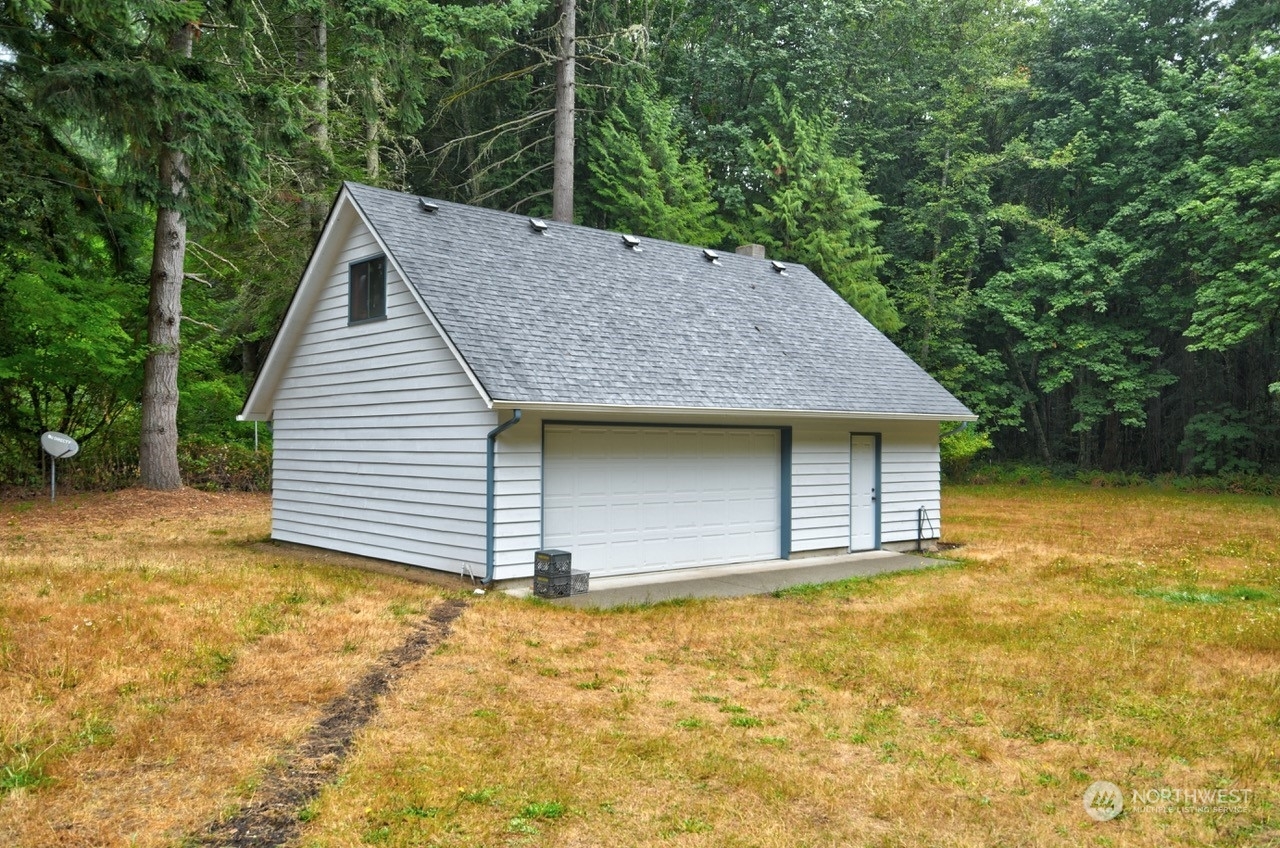 Property Photo:  3044 Libby Road NE  WA 98506 