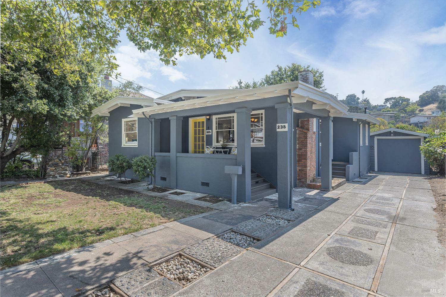 Property Photo:  235 Center Street  CA 94901 