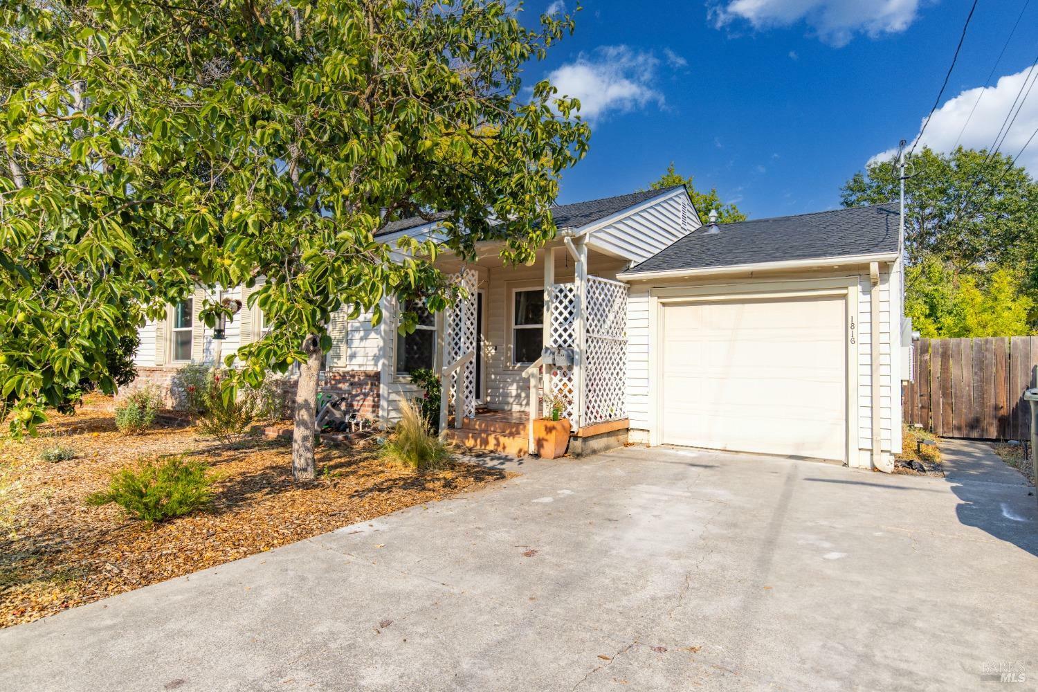 Property Photo: 1816 1816A Arbor Avenue CA 95404