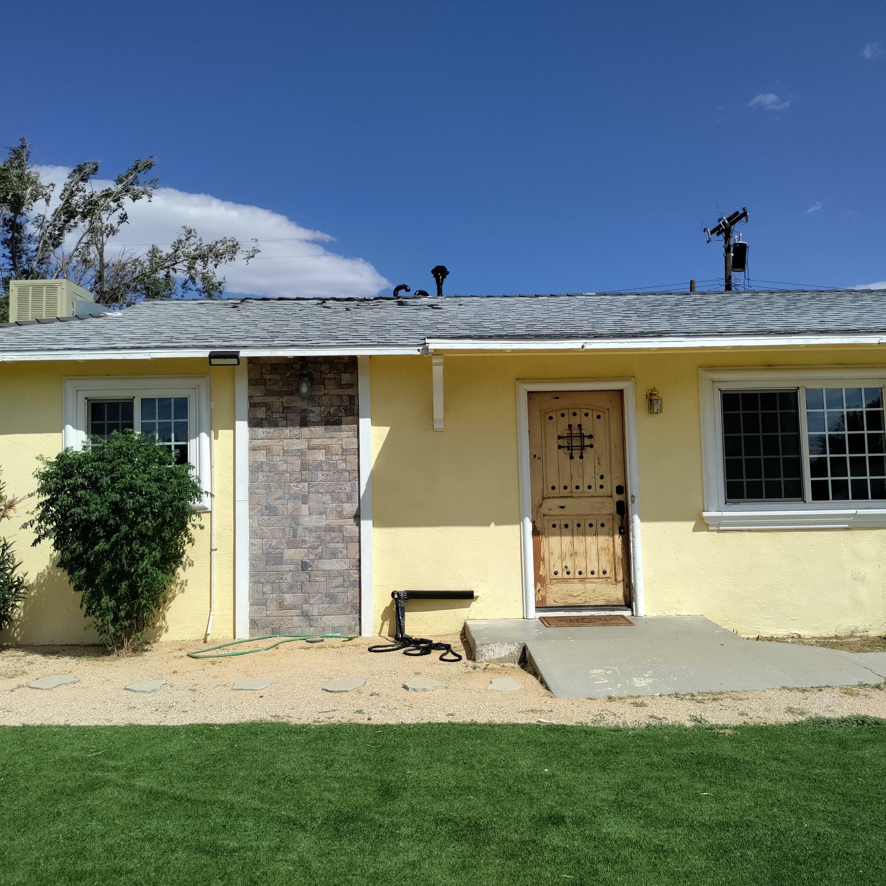 Property Photo:  15248 Carol Street  CA 93501 