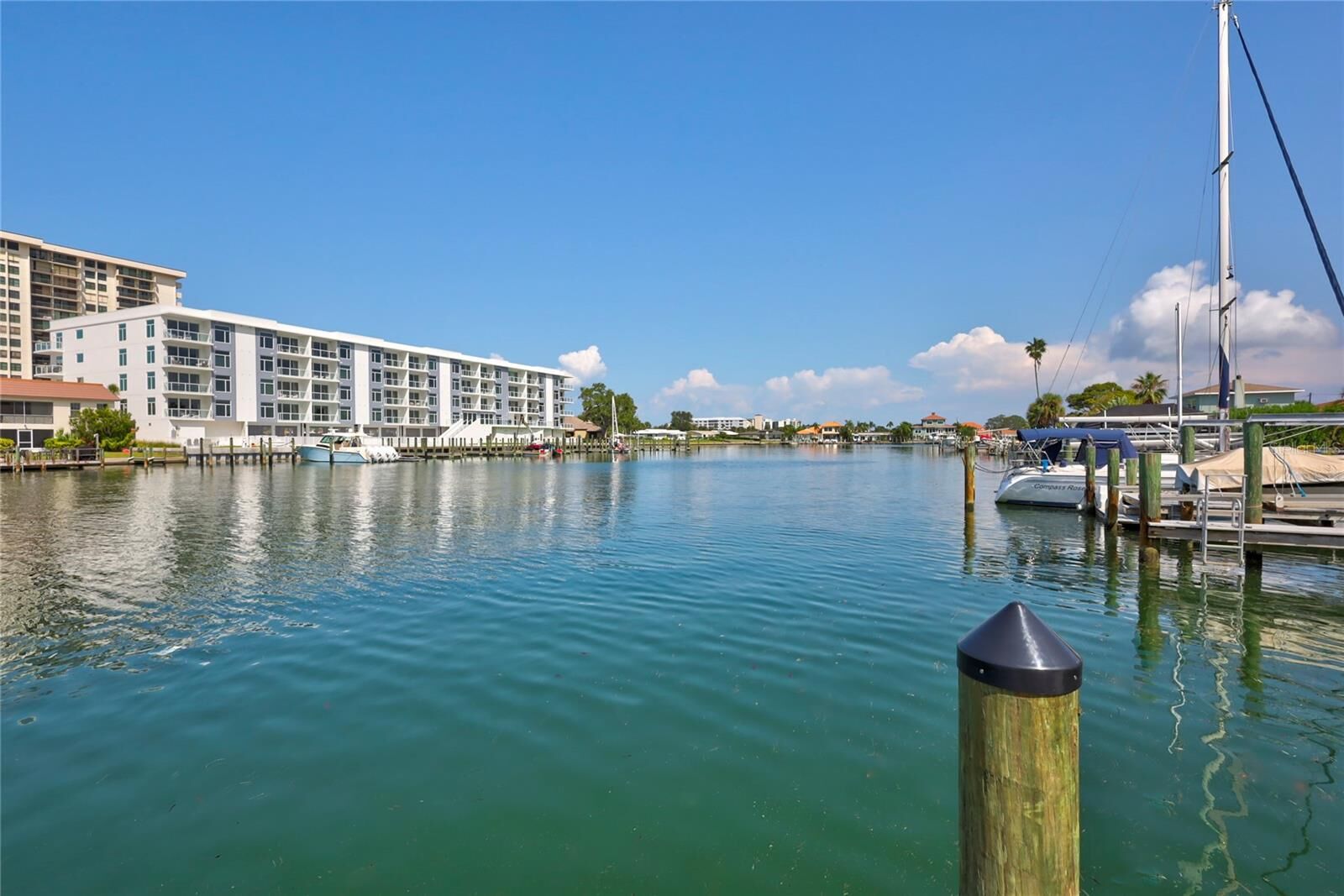 Property Photo:  330 Leeward Island  FL 33767 