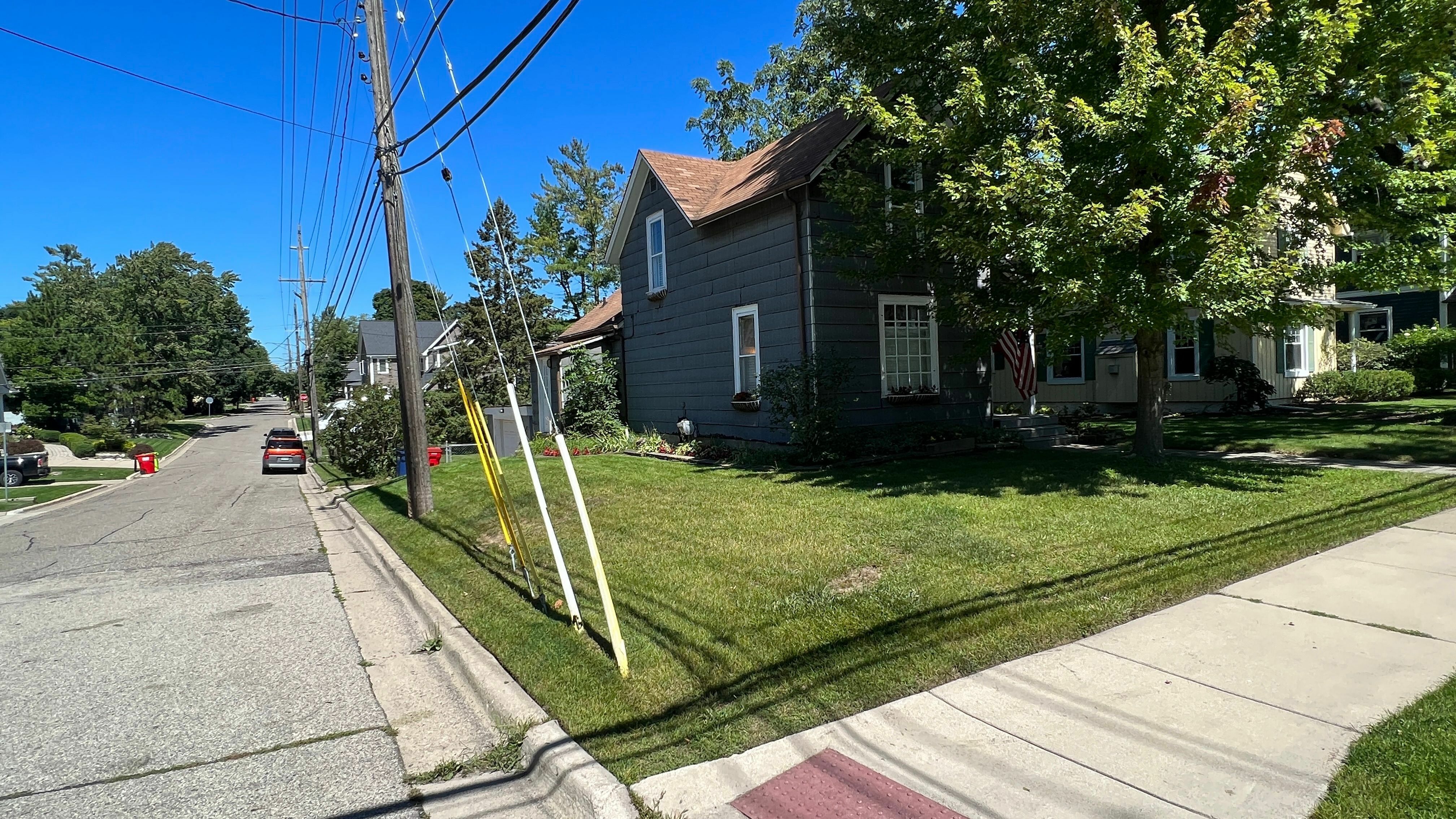 Property Photo:  164 Albertson  MI 48307 1407 