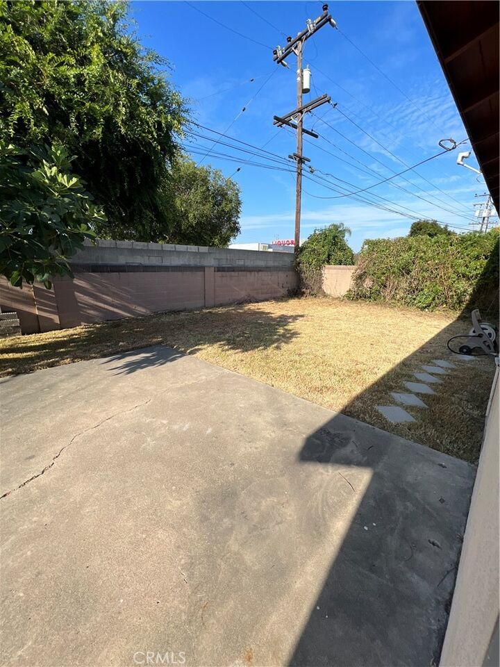 Property Photo:  6592 Limerick Drive  CA 92647