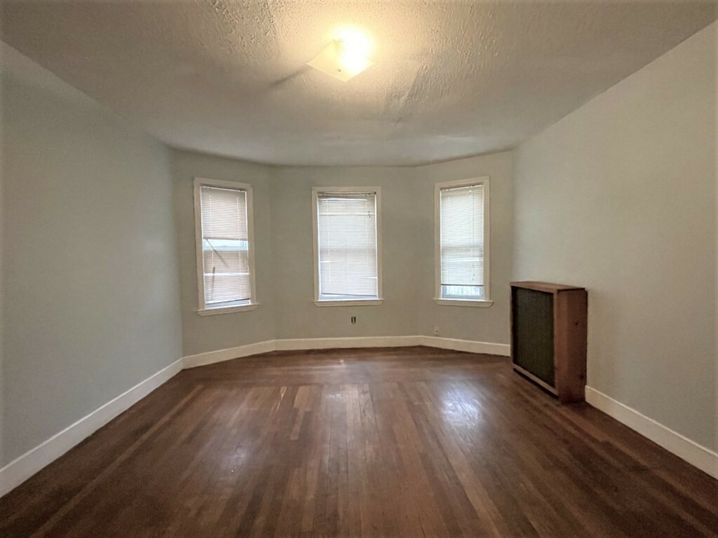 Property Photo: 120 Boylston Street 1 MA 02148