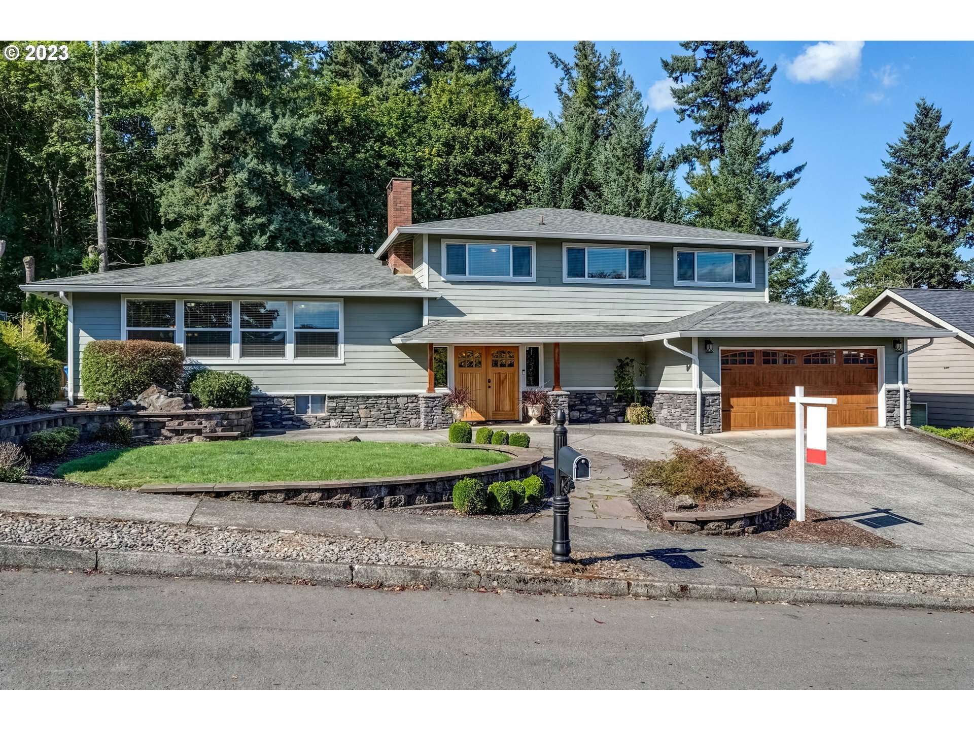 Property Photo: 217 NW 22nd Ave WA 98607