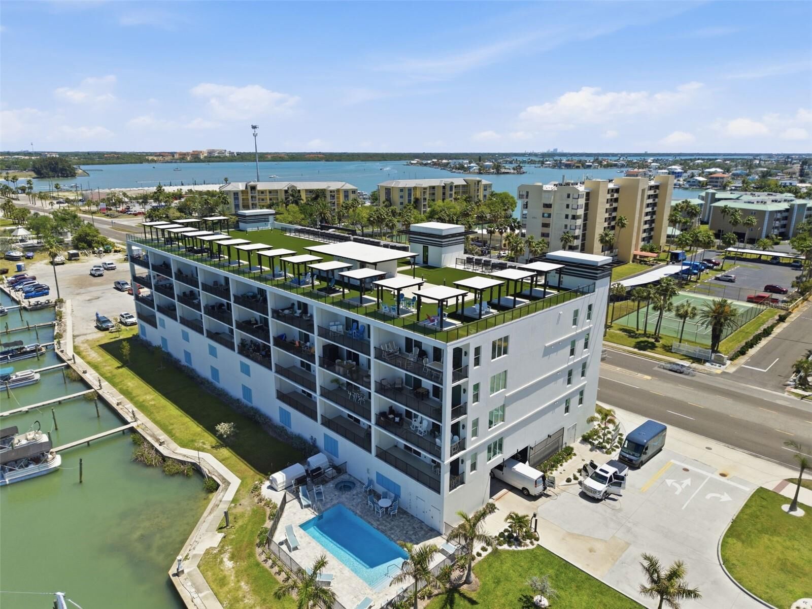 Property Photo:  400 150th Avenue 305  FL 33708 