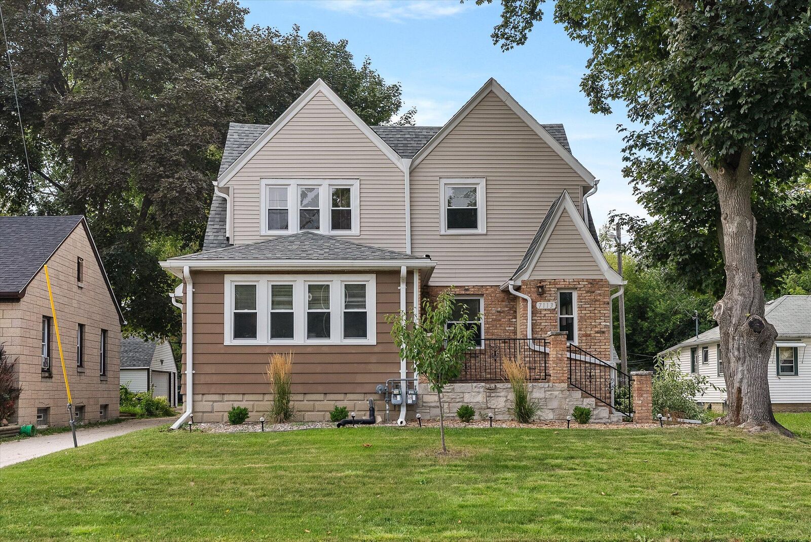 Property Photo: 7113 N 43rd St WI 53209